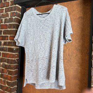 J. Jill Light Gray Short Sleeve Knit Top